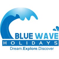 Blue Wave Holidays Logo