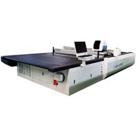 Automatic Fabric Cutting Machine