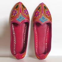 Leather Embroidery Mojari