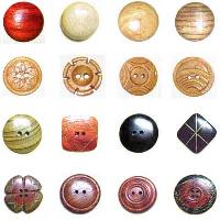 Wooden Buttons In Varanasi